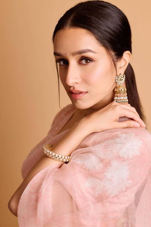 padmini kolhapure shraddha kapoor mother