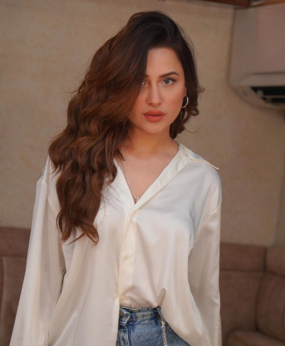 mahira sharma husband