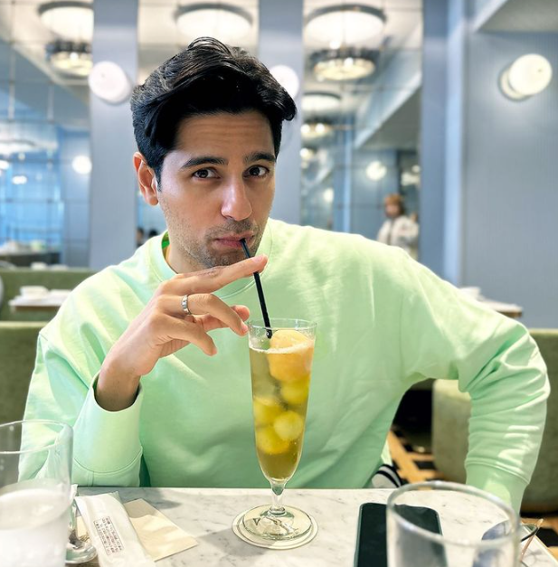 sidharth malhotra net worth and biography -