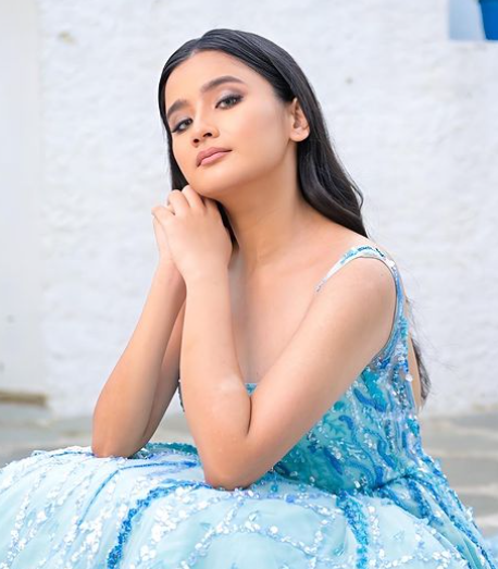 Celesti Bairagey biography in Hindi