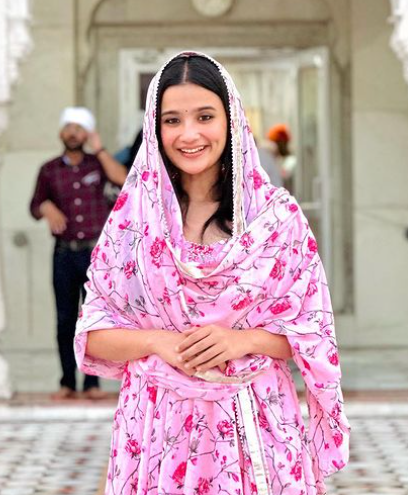 Celesti Bairagey biography in Hindi
