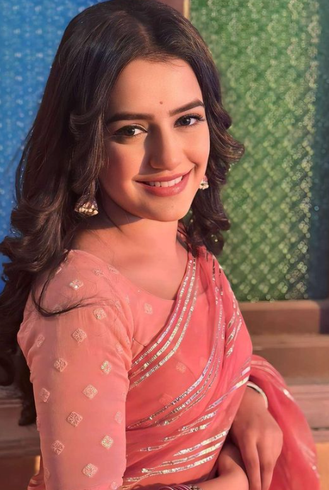 Aastha Sharma biography in Hindi, Height, Age, Boyfriend, Family, Biography